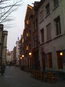 20091202 hotel Hotel Postiljon at dawn this morning